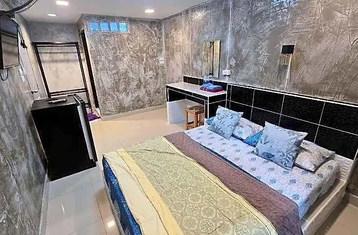 Bb 2* 曼谷
